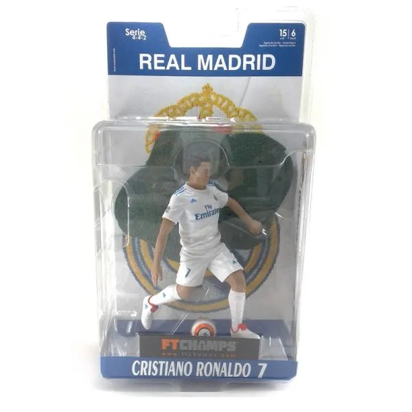 فیگور مدل کریستیانو رونالدو CR7 همراه با زمین چمن - Image 2