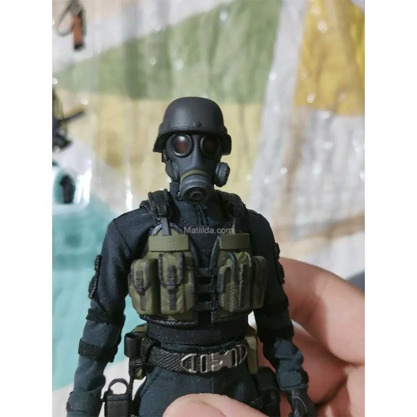 اکشن فیگور هانک رزیدنت اویل Hunk Resident Evil سری Deluxe برند Gmtoys