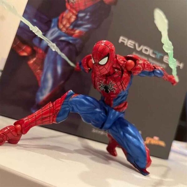 اکشن فیگور اسپایدرمن Revoltech Spiderman برند یاماگوچی