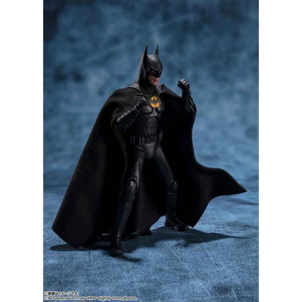 اکشن فیگور بتمن مایکل کیتون مدل The Batman Micheal Keaton S.H.Figuarts برند بندای