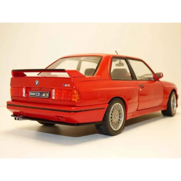 ماکت بی ام و 1990 BMW E30 برند solido مقیاس 1/18