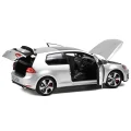 ماکت گلف GTi لیمیتد تولید 6000 عددی VOL Golf GTI مقیاس 1/18 برند NOREVجعبه کاملا نو. لاستیک های لاستیکی واقعی جزئیات واقعی به مقیاس. دارای چرخ های فرمان پذیر. جزئیات داخلی، بیرونی. محصول دارای مجوز رسمی دارای کاپوت بازشو، درب و درب عقب. بسته بندی باز نشده اصلی سازنده. ساخته شده از فلز دایکاست با تعدادی قطعات پلاستیکی. ابعاد تقریباً L-9، W-4.25، H-2.75 اینچ. GTI - طرفداران خودرو در سراسر جهان بلافاصله می دانند که در اینجا درباره چه چیزی صحبت می کنند: اسپورت ترین نسخه VW Golf. نسل هفتم همچنین خواستههایی را که در سال 2013 ارائه شد برآورده کرد و از همان ابتدا به پرفروشترین خودرو در اروپا تبدیل شد. عناصر تزئینی قرمز، کالیپرهای ترمز قرمز و صندلیهای معمولی بدن - مینیاتور نورف نشاندهنده یک نمونه معمولی است. GTI در کمال. نقره ای رفلکس یکی از محبوب ترین رنگ ها در نسل هفتم بود