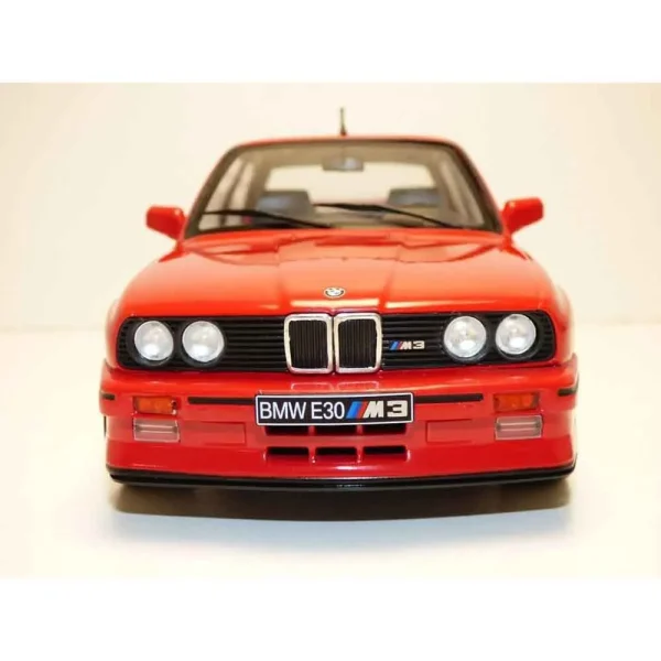 ماکت بی ام و 1990 BMW E30 برند solido مقیاس 1/18