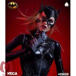 اکشن فیگور نیکول کیدمن مدل زن گربه‌ای Catwoman برند neca ارتفاع 40 سانتی متر