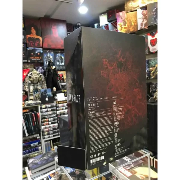 اکشن فیگور اورجینال تو فیس / هاروی دنت بتمن دارک نایت برند Hot Toys