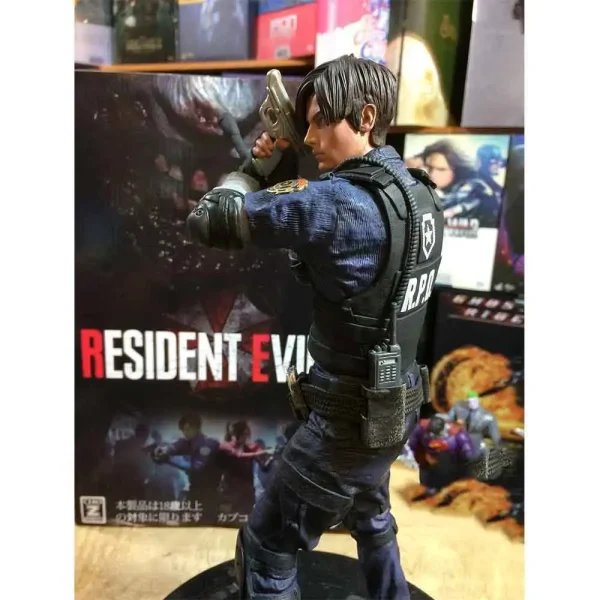 فیگور رزیدنت اویل لئون کندی Resident Evil Leon Kennedy