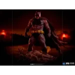 فیگور بتمن Batman The Dark Knight Returns 1/6 Diorama برند آیرون استودیو