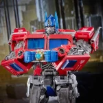 اکشن فیگور آپتیموس پرایم Optimus Prime برند Transformers takara tomy