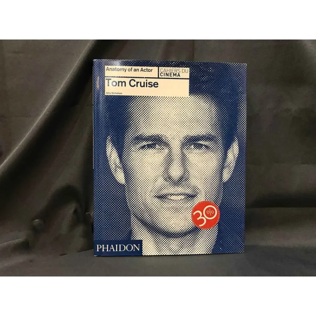 کتاب تام کروز ( ۱۰ نقش آفـــریـــنـــی بـــــرتـــر ) Tom Cruise