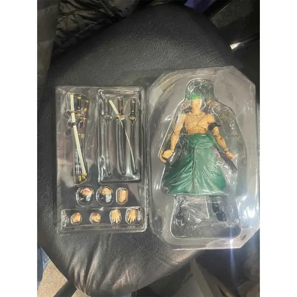 اکشن فیگور کاراکتر رورونوا زورو (Roronoa Zoro) از انیمه وان پیس