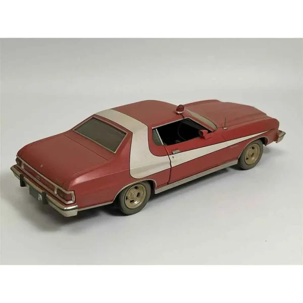 ماکت فلزی فورد گرن تورینو طرح خاک خورده گرین لایت مدل 1976 Ford Gran Torino
