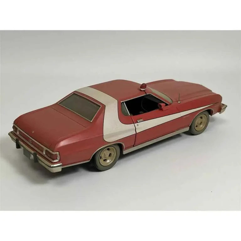 ماکت فلزی فورد گرن تورینو طرح خاک خورده گرین لایت مدل 1976 Ford Gran Torino