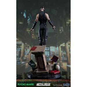 فیگور شاهکار از بازی متال گیر سری سرباز روانی Metal Gear Solid برند First 4 Figures ارتفاع 66 سانت