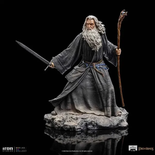 اکشن فیگور گاندالف Statue Gandalf از برند ایرون استودیو مقیاس 1/10