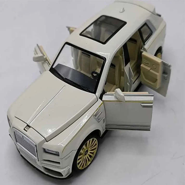 ماکت فلزی رولز رویس Rolls Royce Cullinan Black Badge مدل Die Cast Toy مقیاس 24\1