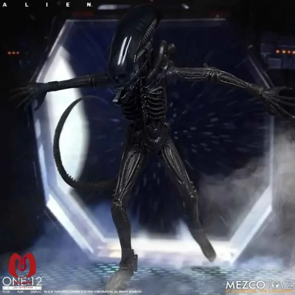 اکشن فیگور الین بیگانه Alien برند مزکو
