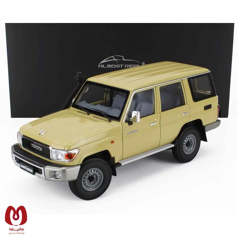 ماکت ماشین تویوتا TOYOTA LAND CRUISER 76 (2017) برند Almost Real