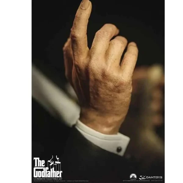 فیگور شاهکار از ویتو کورلئونه Vito Andolini Corleone از فیلم پدرخوانده The Godfather برند dam toys مقیاس 1/3