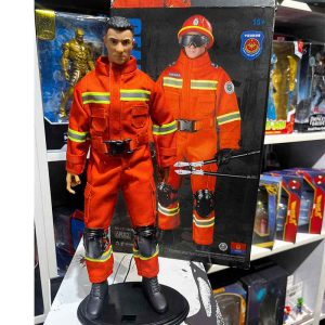 اکشن فیگور آتش نشانی FIREFIGHTER DOLL با تمام اکسسوری ها ارتفاع 30 سانت