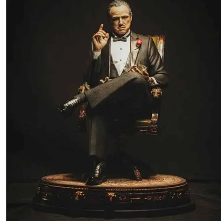 فیگور شاهکار از ویتو کورلئونه Vito Andolini Corleone از فیلم پدرخوانده The Godfather برند dam toys مقیاس 1/3